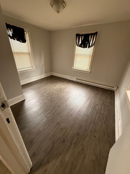 More Photos Of 276-278 Hillcrest Ave, Trenton Apartments For Sale