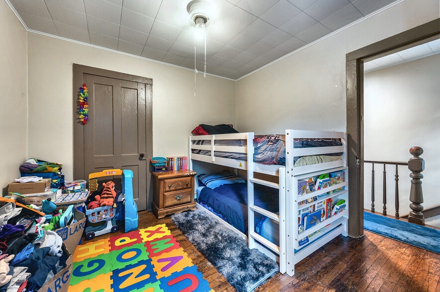 More Photos Of 6631 Park Pl, Hudson Multifamily For Sale