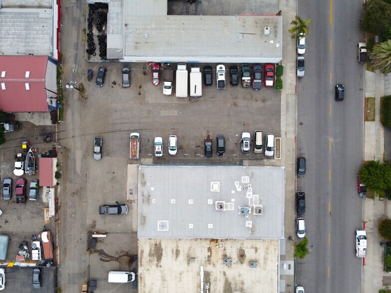 More Photos Of 335 E Pennsylvania Ave, Escondido Flex For Lease