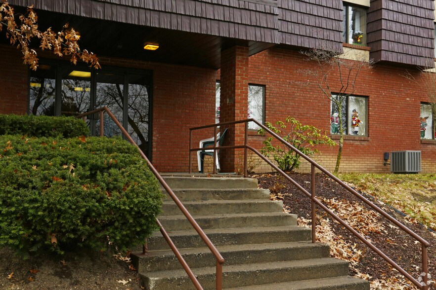 More Photos Of 114 Book Ave, Beaver Falls Apartments For Sale