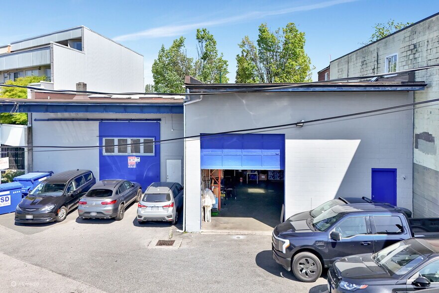 More Photos Of 1872-1874 Kingsway, Vancouver Storefront Retail Office For Sale