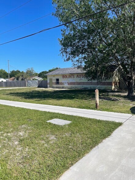 More Photos Of 205 Bomber Rd, Winter Haven Land For Lease