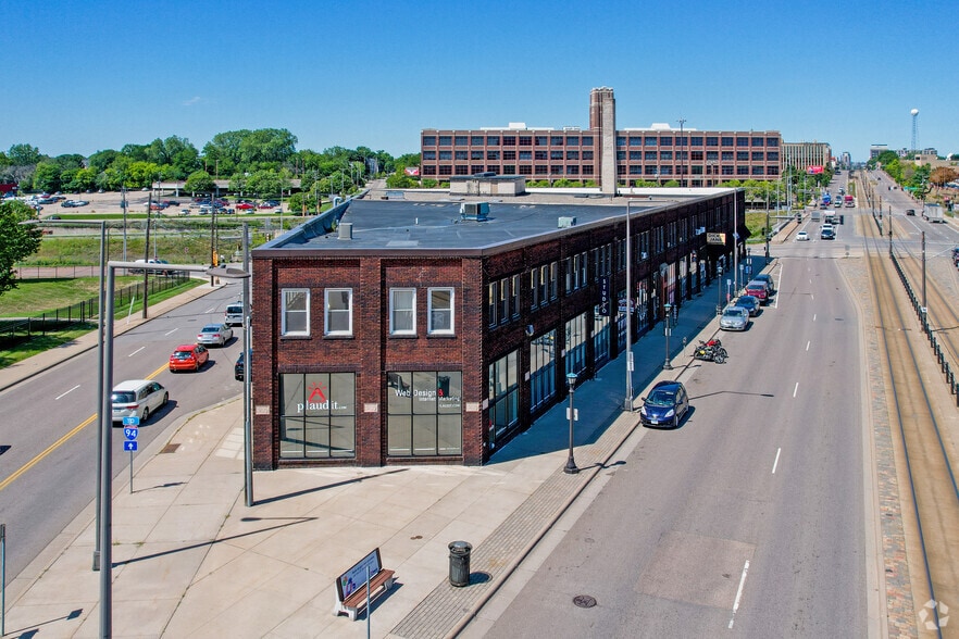 More Photos Of 2470-2512 University Ave W, Saint Paul General Retail For Lease