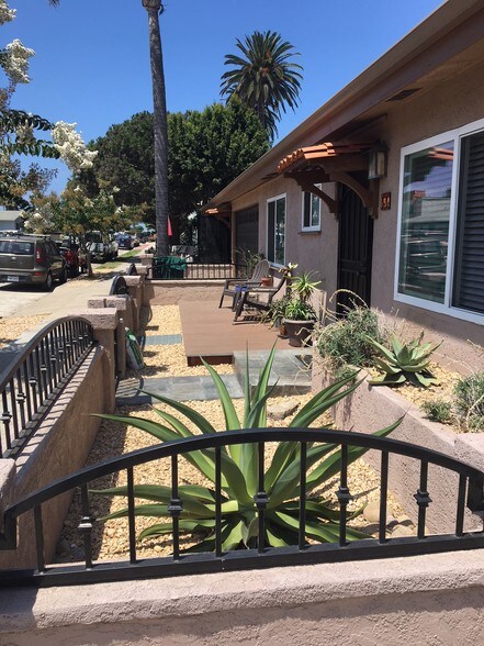 More Photos Of 2104-2110 Bacon St, San Diego Apartments For Sale