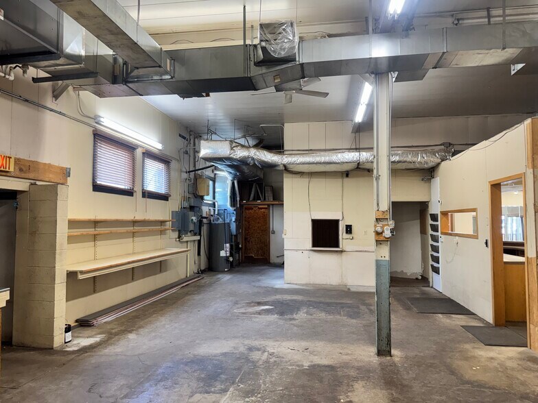More Photos Of 421 S Park St, Madison Freestanding For Sale