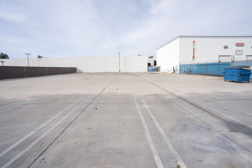 More Photos Of 925 S Lakeview Ave, Placentia Industrial For Sale