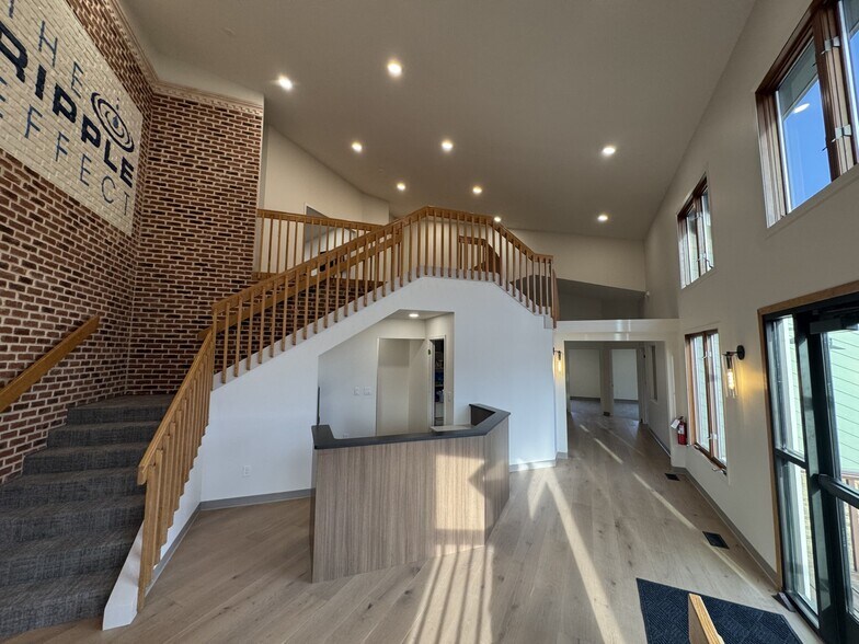 More Photos Of 3615 Canyon Lake Dr, Rapid City Loft Creative Space For Lease