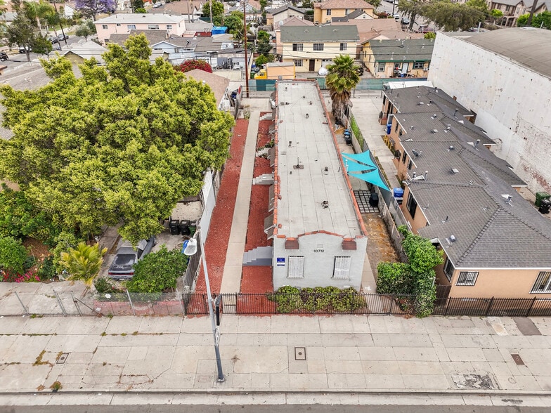Primary Photo Of 10712 S Broadway, Los Angeles Apartments For Sale