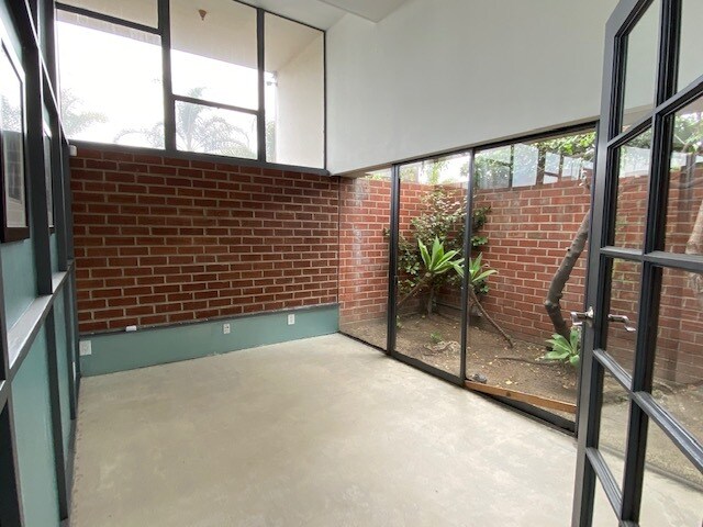 More Photos Of 4200 Sepulveda Blvd, Culver City Office For Lease