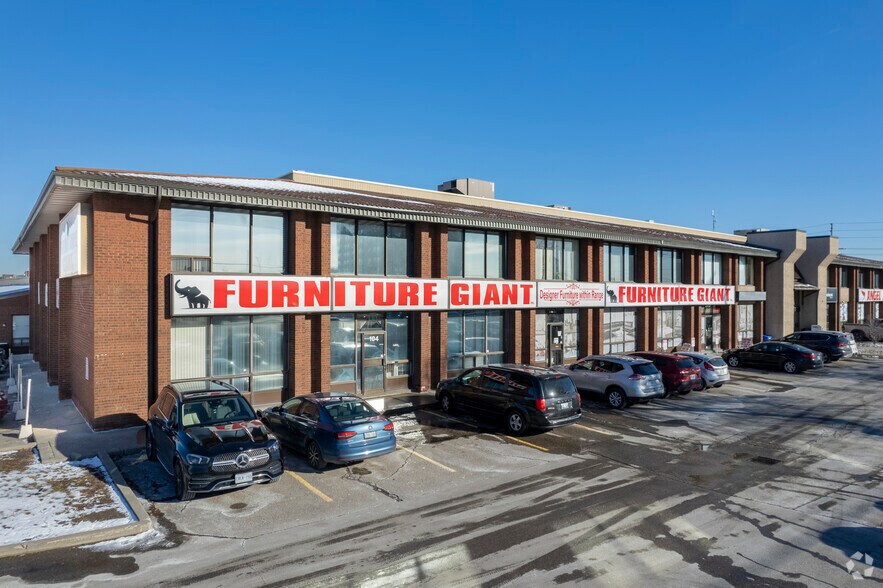 More Photos Of 1515 Matheson Blvd E, Mississauga Manufacturing For Lease