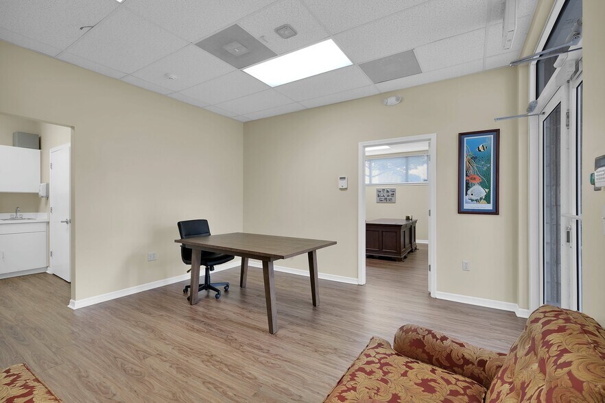 More Photos Of 3400 Kori Rd, Jacksonville Loft Creative Space For Sale