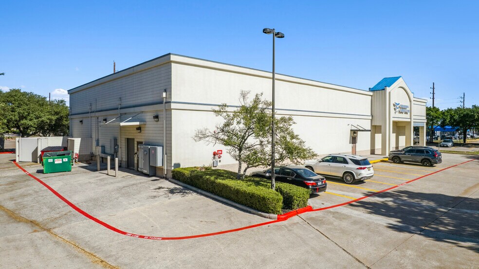 More Photos Of 10505 Jones Rd, Houston Freestanding For Sale