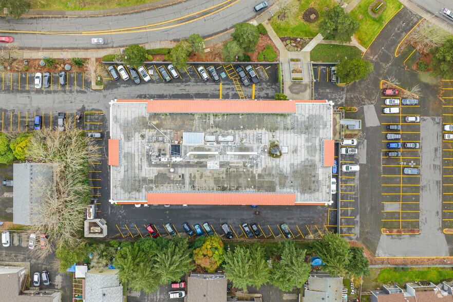 More Photos Of 12655 SW Center St, Beaverton Office For Lease