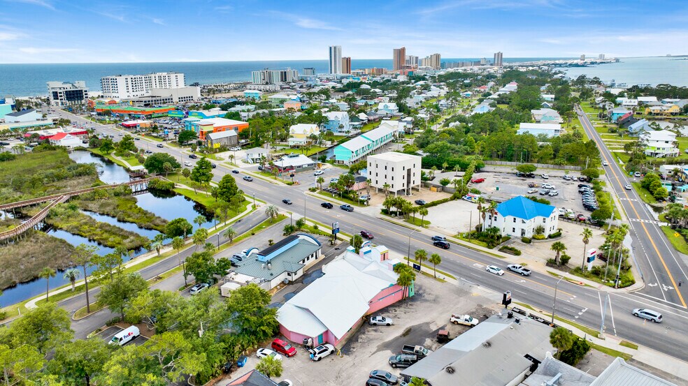 More Photos Of 616 Gulf Shores Pky, Gulf Shores Freestanding For Sale