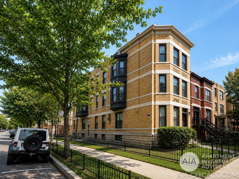 Primary Photo Of 3765 N Kenmore Ave, Chicago Apartments For Sale