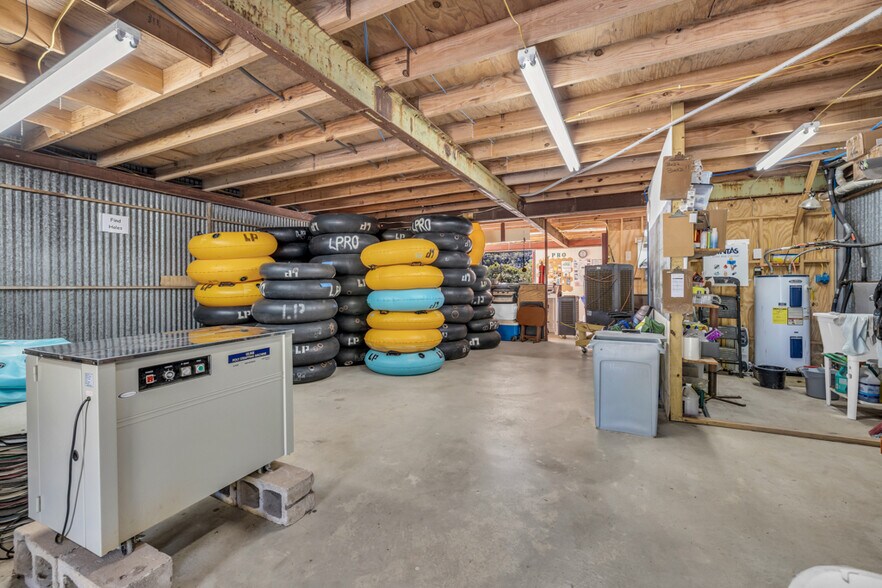 More Photos Of 2001 Ponderosa Dr, New Braunfels Specialty For Sale