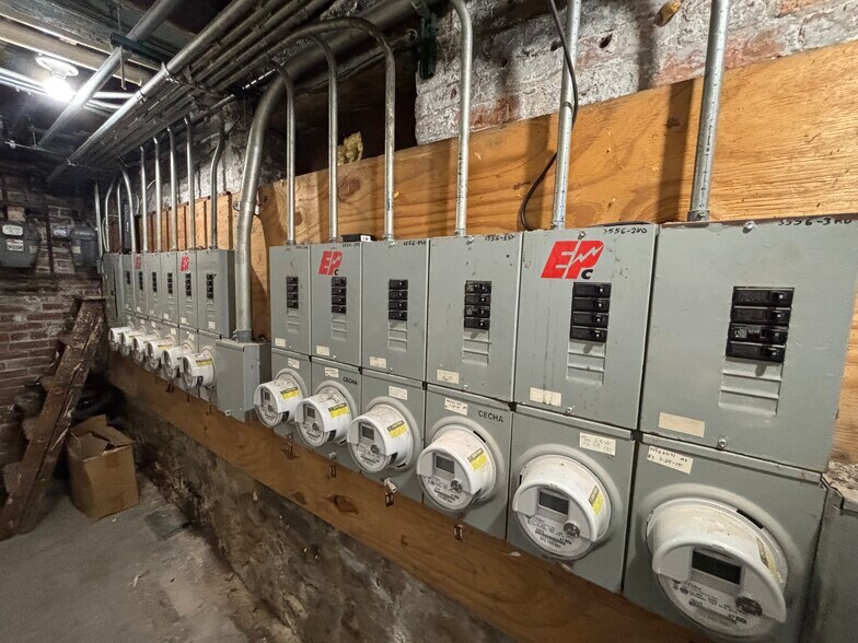 More Photos Of 3548 W 15th St, Chicago Apartments For Sale