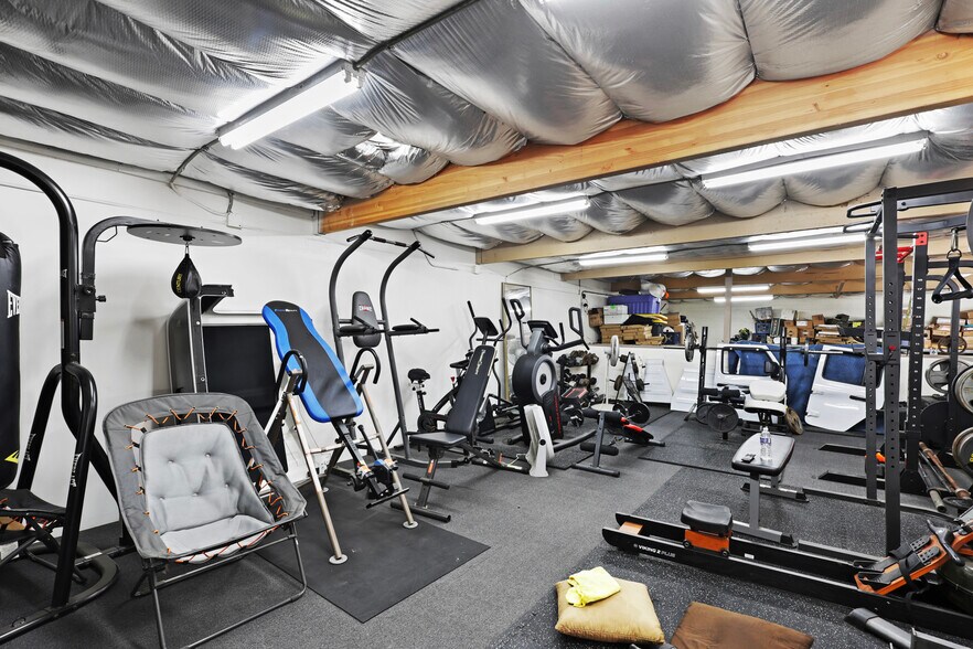 More Photos Of 12862 Foothill Blvd, Sylmar Warehouse For Sale