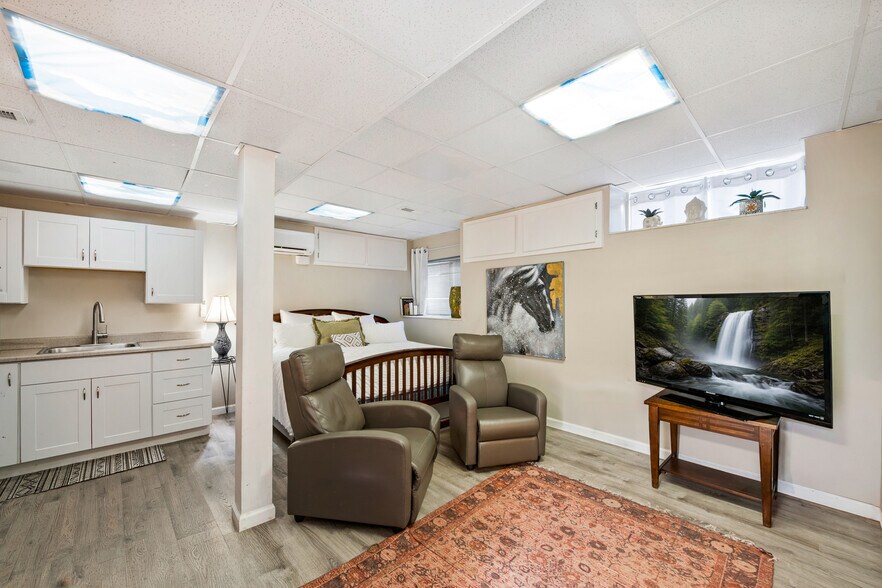 More Photos Of 3378 S 2300 E, Salt Lake City Medical For Sale