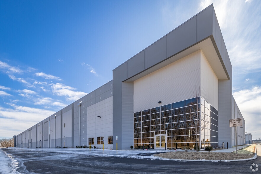 More Photos Of 201 Tabor Rd, Morris Plains Unknown For Lease