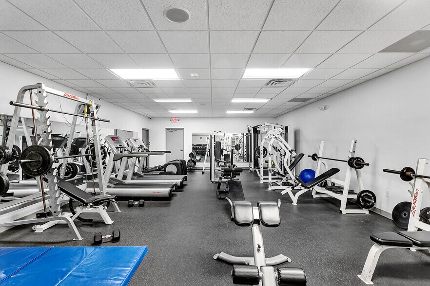 More Photos Of 4491 School Rd S, Murrysville Office For Sale