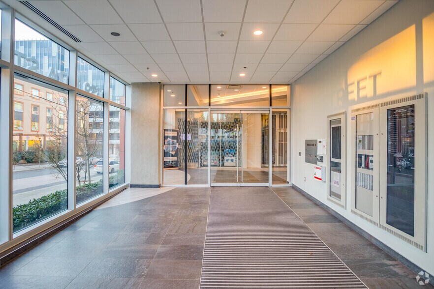 More Photos Of 9639 137A St, Surrey Office For Sale