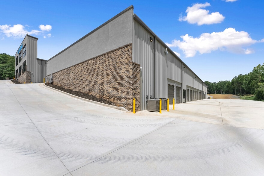 More Photos Of 4152 Browns Bridge Rd, Gainesville Self Storage For Sale