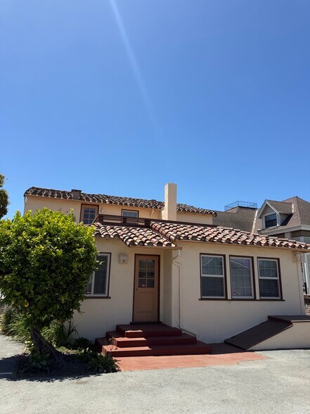 More Photos Of 140 Central Ave, Salinas Office For Sale