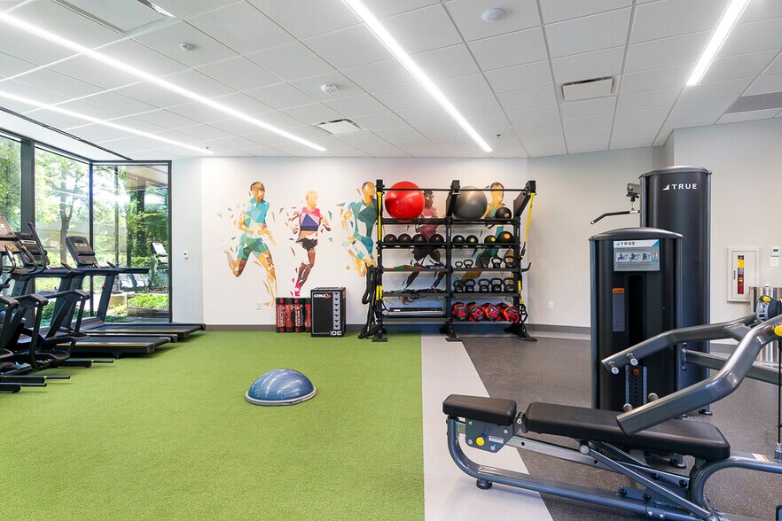 More Photos Of 1850 Parkway Pl, Marietta Office For Lease