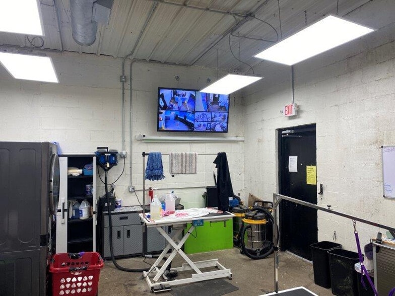 More Photos Of 485 N Mount Juliet Rd, Mount Juliet General Retail For Sale