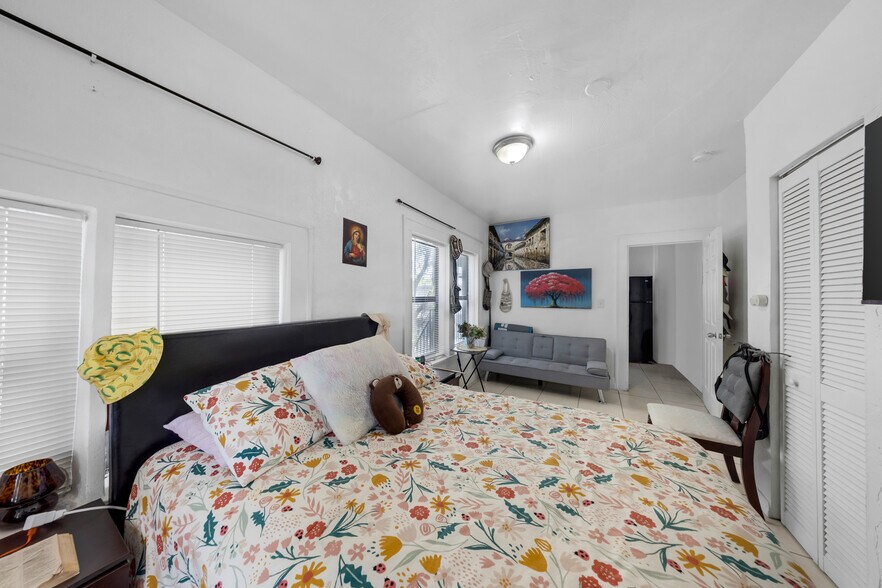 More Photos Of 1035 NW 4th St, Miami Apartments For Sale