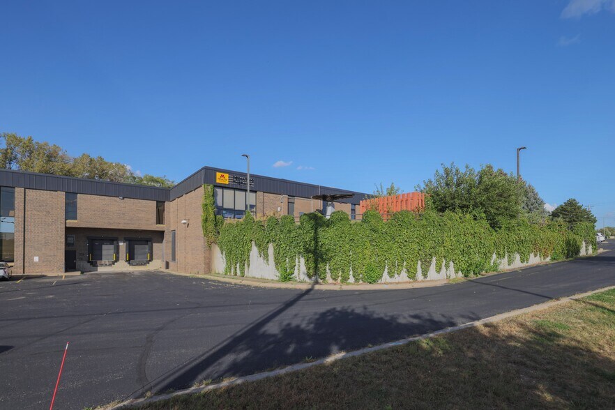 More Photos Of 9220 Bass Lake Rd, New Hope Medical For Lease