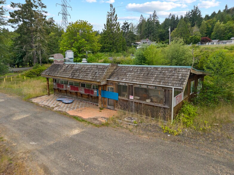 More Photos Of 21391 N US Highway 101, Shelton General Retail For Sale