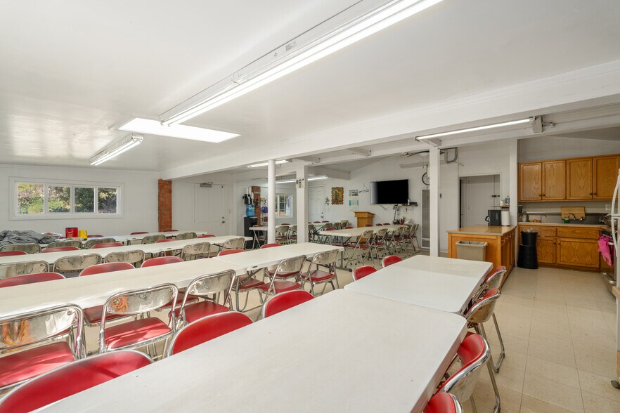 More Photos Of 37400 Falling Springs Rd, Yucaipa Religious Facility For Sale