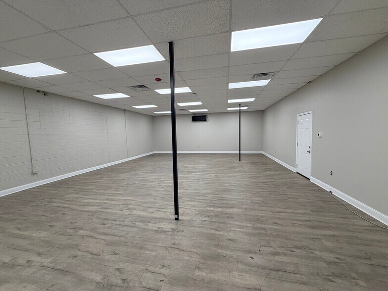 More Photos Of 4209 Milgen Rd, Columbus Unknown For Lease