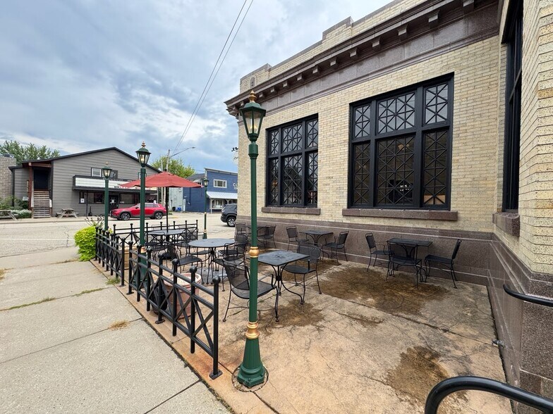 More Photos Of 134 W Jefferson St, Spring Green Restaurant For Sale