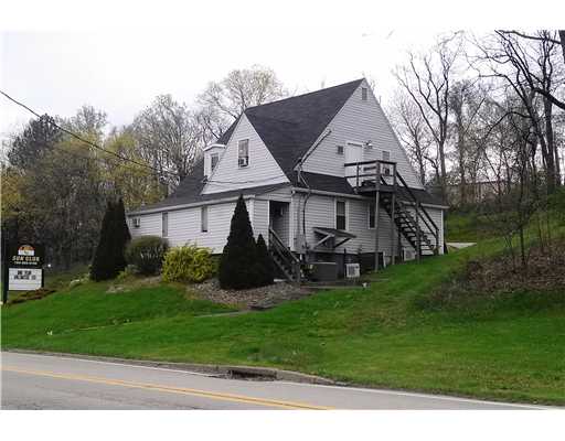 More Photos Of 53 Oak Spring Rd, Washington Freestanding For Sale