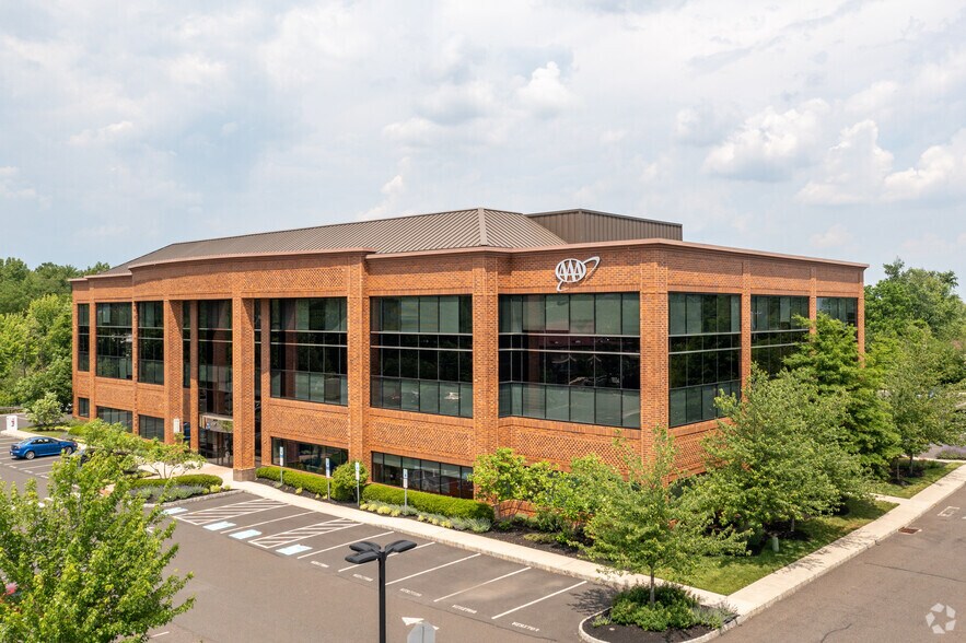More Photos Of 865 Easton Rd, Warrington Office For Lease