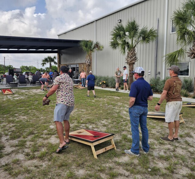 More Photos Of 1811 State Highway 185 E, Seadrift Hotel For Sale