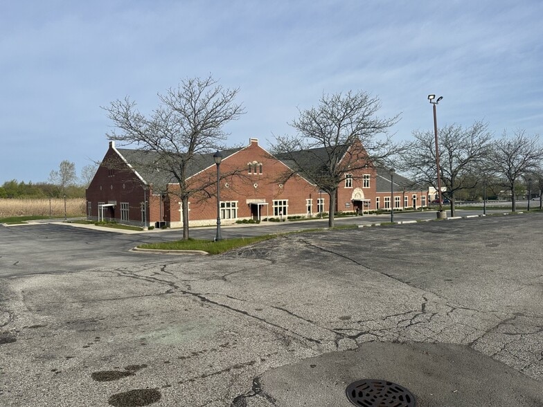 More Photos Of 8510-8528 Broadway, Merrillville Medical For Sale