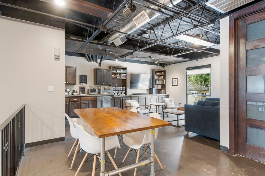 More Photos Of 2510 E 15th St, Tulsa Coworking Space