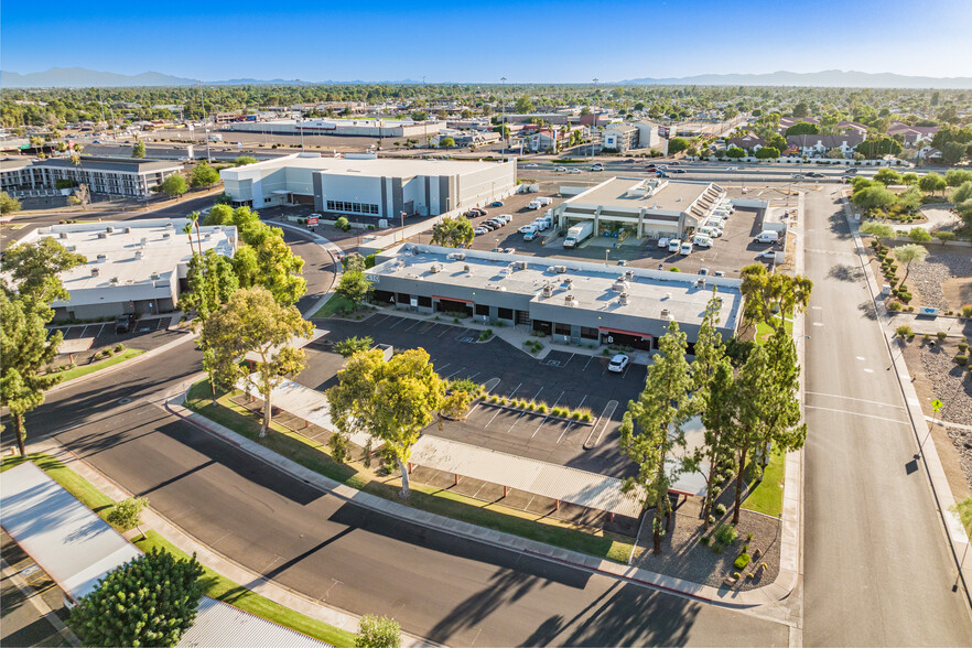 More Photos Of 2410 W Royal Palm Rd, Phoenix Light Manufacturing For Sale