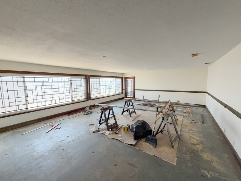 More Photos Of 10051 Mission Blvd, Jurupa Valley Contractor Storage Yard For Lease