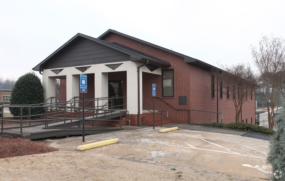 More Photos Of 202 Canton Rd, Cumming Office For Lease