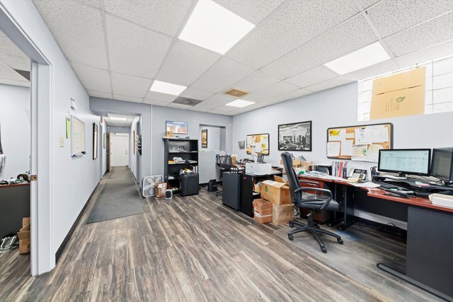 More Photos Of 10139 S Western Ave, Chicago Office For Lease