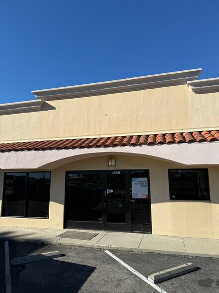 More Photos Of 8841-8863 Canoga Ave, Canoga Park Flex For Lease