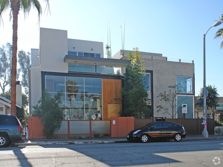More Photos Of 1432-1434 Abbot Kinney Blvd, Venice Storefront Retail Office For Lease