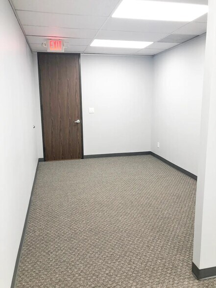 More Photos Of 2202 Timberloch Pl, The Woodlands Office For Lease