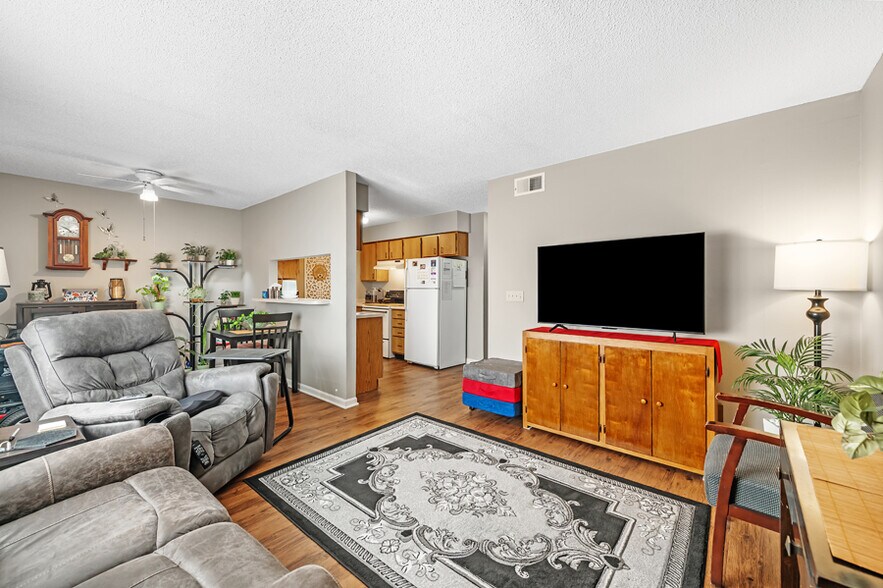 More Photos Of 2302 Village Dr, Saint Joseph Apartments For Sale