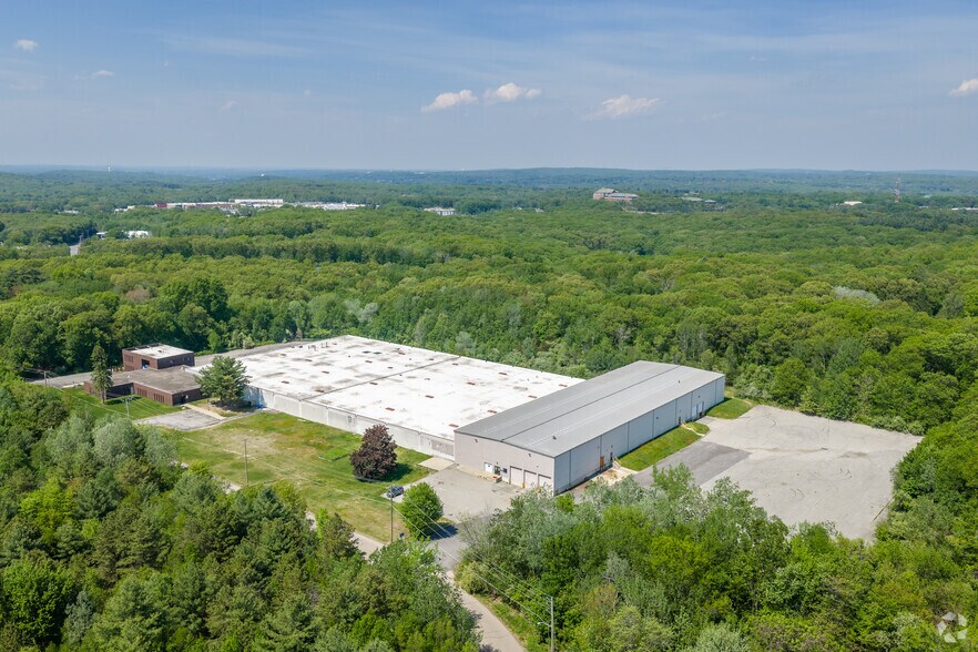 More Photos Of 15 Wellington Rd, Lincoln Manufacturing For Lease